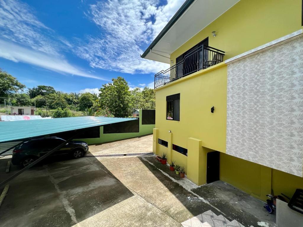 Yellow House ケポス エクステリア 写真